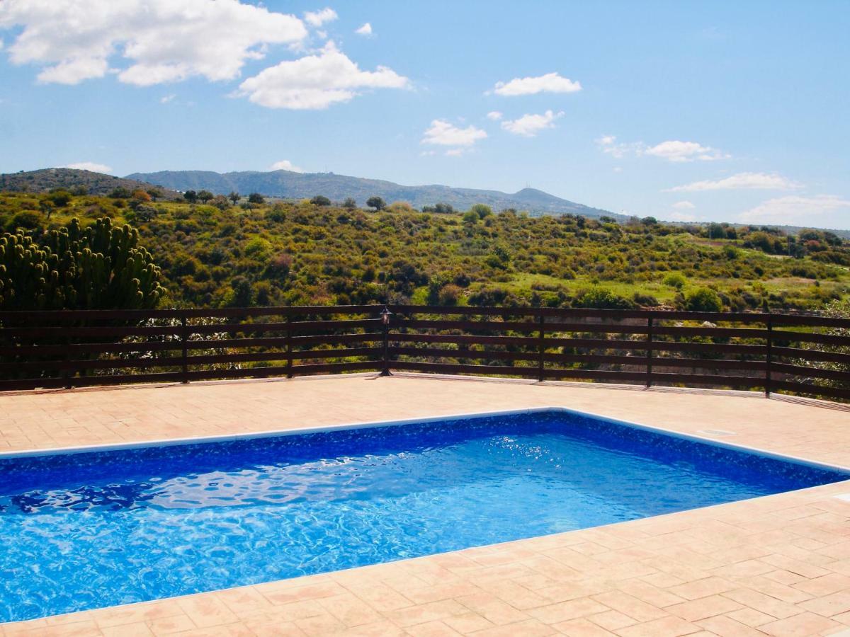 Serene Serenity Paphos ภายนอก รูปภาพ